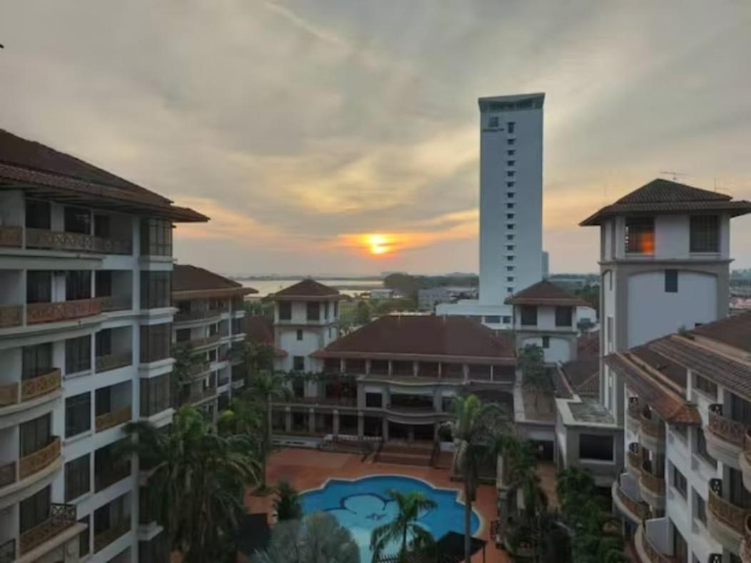 Gracious ~ Walking Distance To See, Shop And Eat Malacca Eksteriør billede