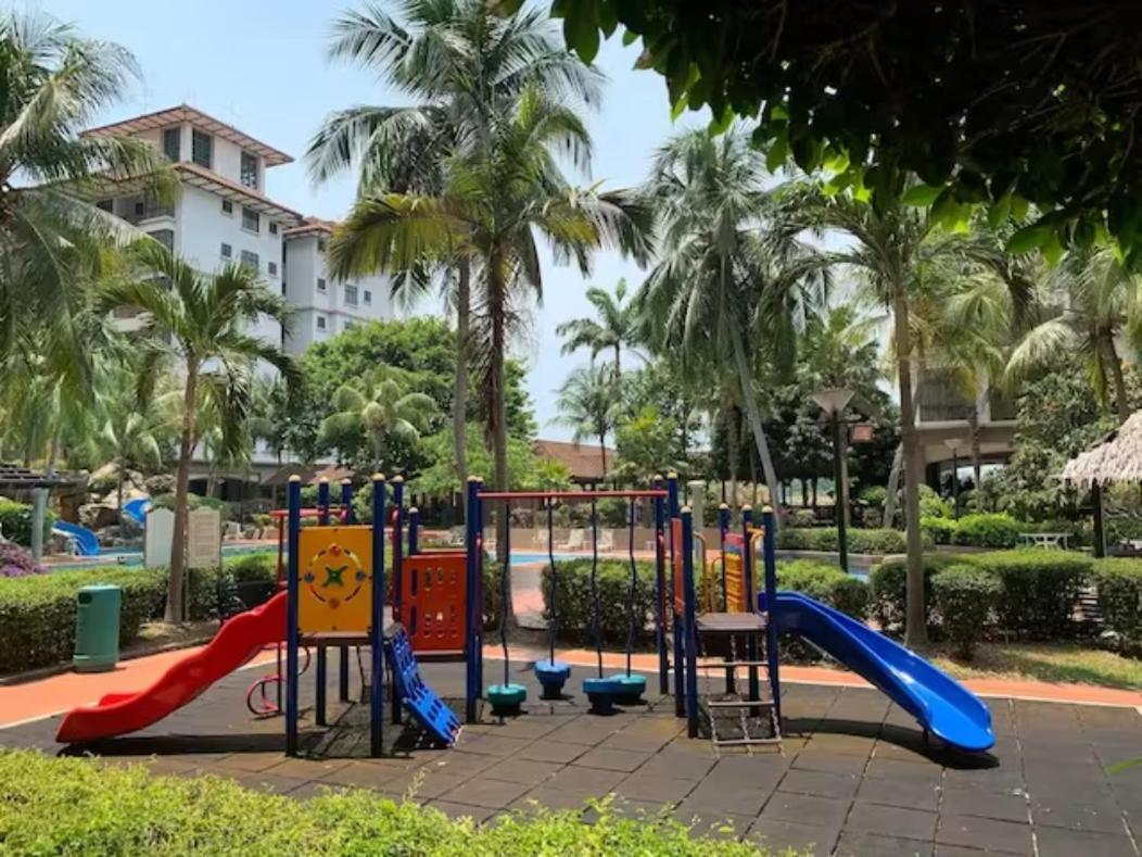 Gracious ~ Walking Distance To See, Shop And Eat Malacca Eksteriør billede